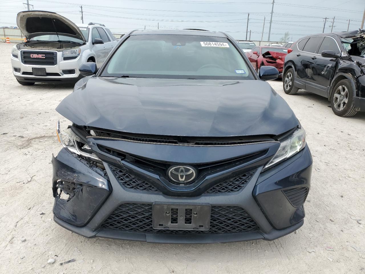 2018 Toyota Camry L vin: 4T1B11HK1JU629399