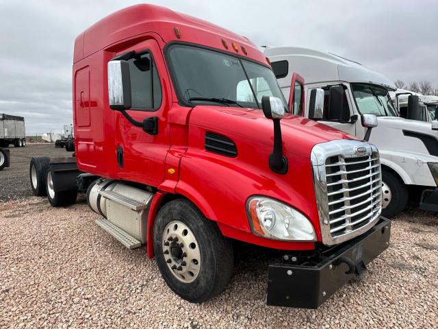 Lot #2491920040 2015 FREIGHTLINER CASCADIA 1 salvage car