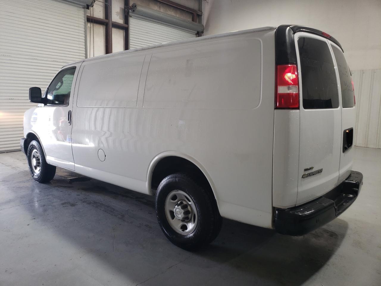 2019 Chevrolet Express G2500 vin: 1GCWGAFP8K1368293