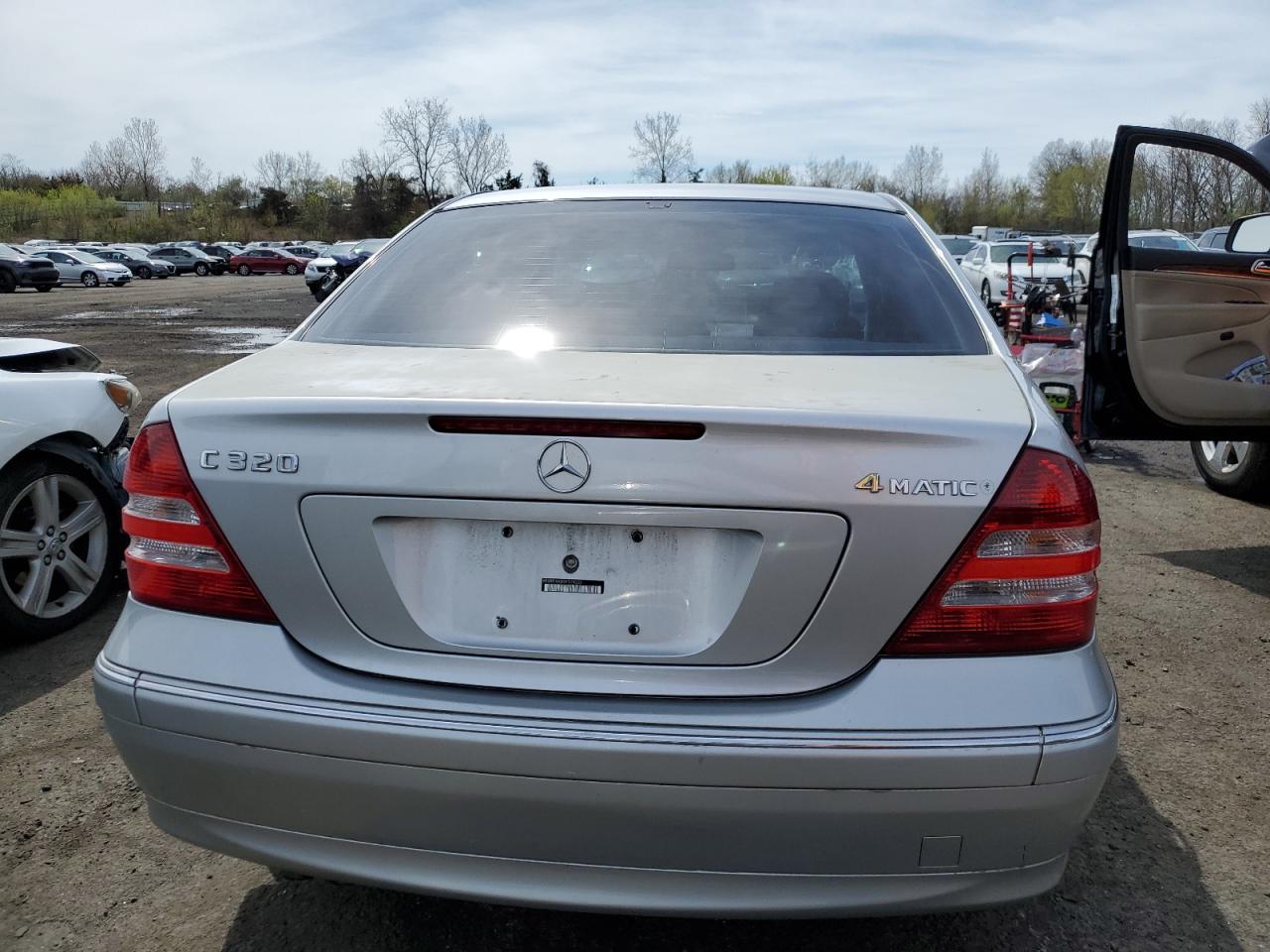 WDBRF84JX5F574230 2005 Mercedes-Benz C 320 4Matic