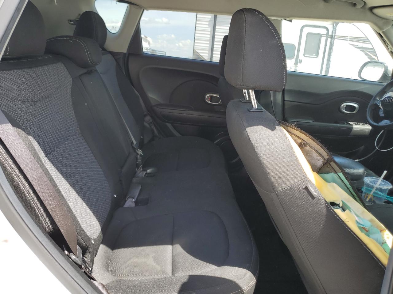 KNDJP3A55K7015910 2019 Kia Soul +