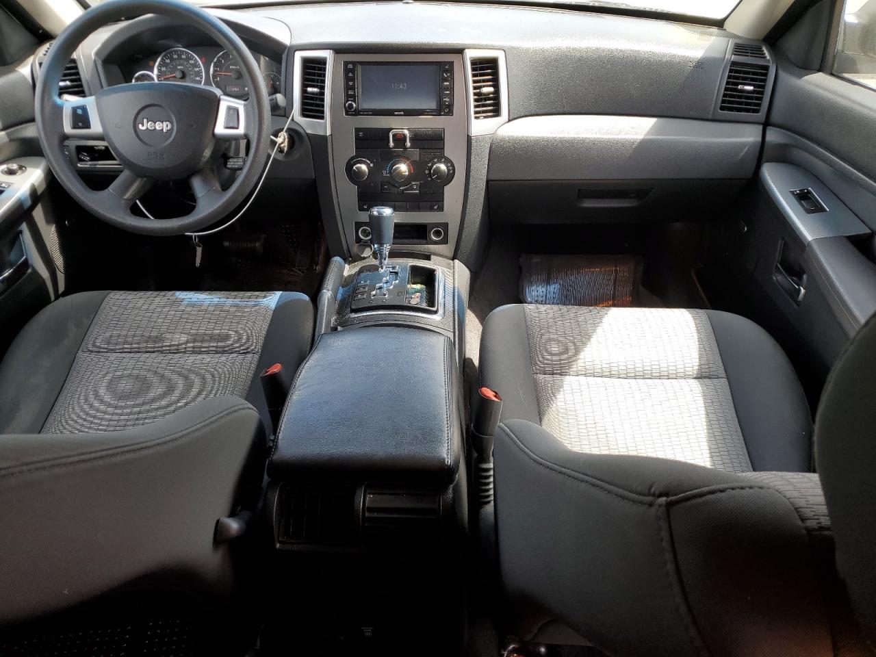 1J8GR48K29C551908 2009 Jeep Grand Cherokee Laredo