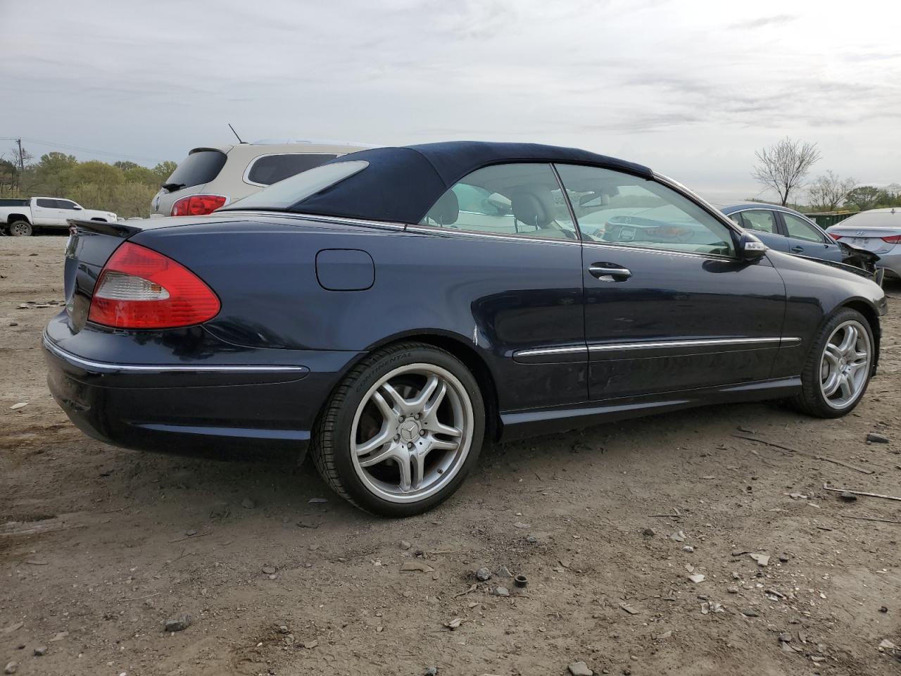 WDBTK72F88T089956 2008 Mercedes-Benz Clk 550