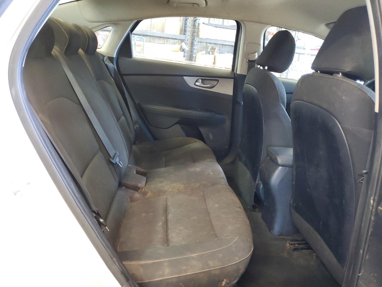 3KPF24AD0KE023561 2019 Kia Forte Fe