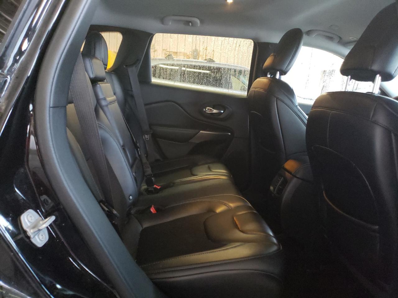 1C4PJMLN1KD192373 2019 Jeep Cherokee Latitude Plus