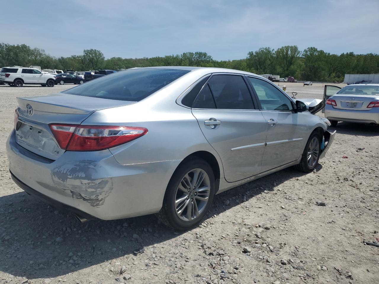 2017 Toyota Camry Le vin: 4T1BF1FK1HU371822