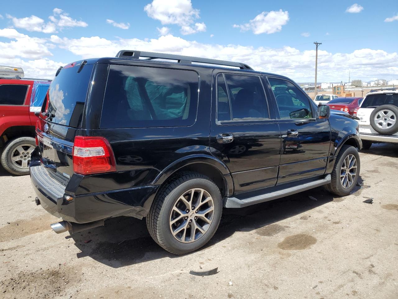 2017 Ford Expedition Xlt vin: 1FMJU1HT6HEA83697