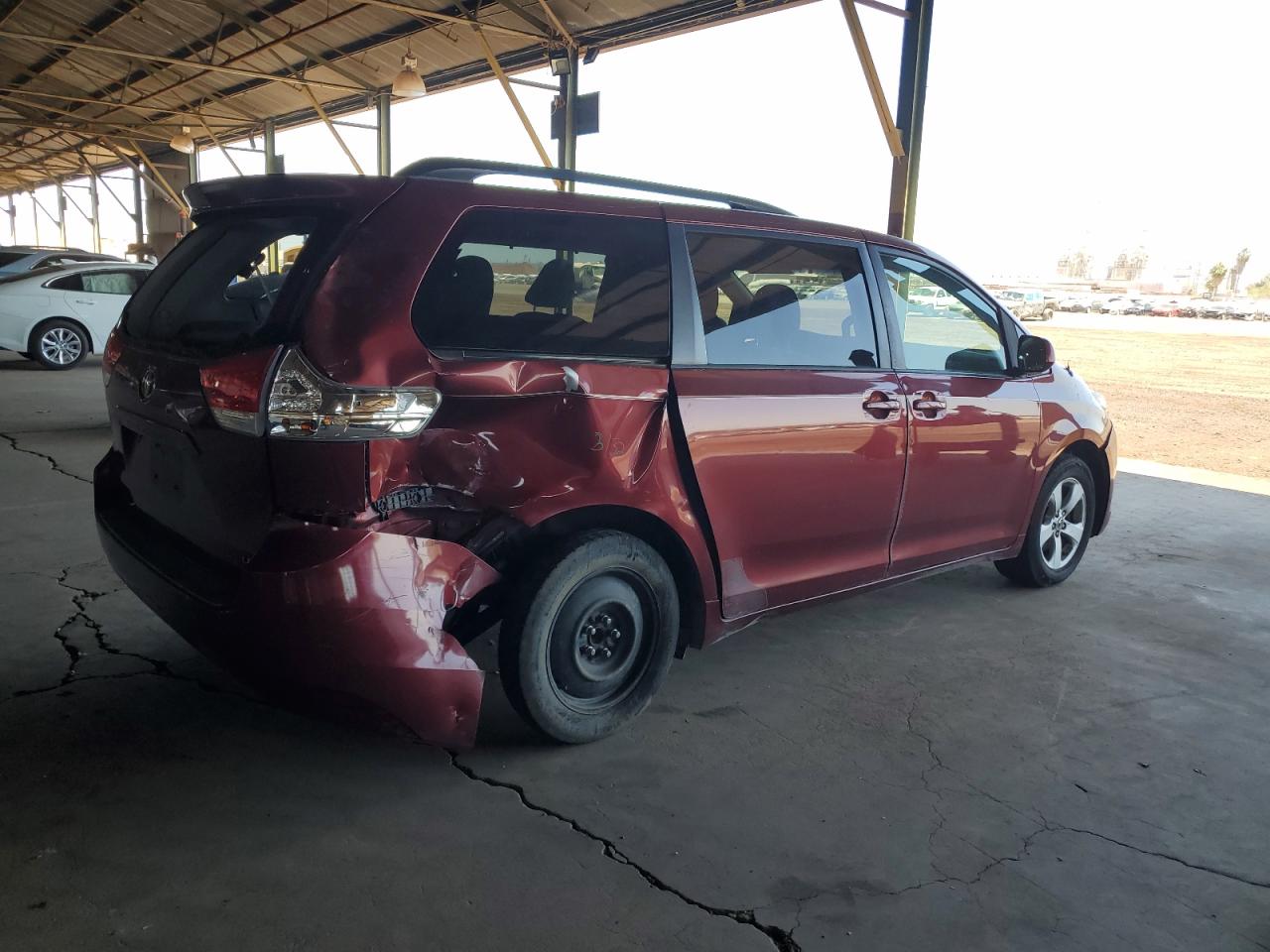 5TDKK3DC9BS109260 2011 Toyota Sienna Le