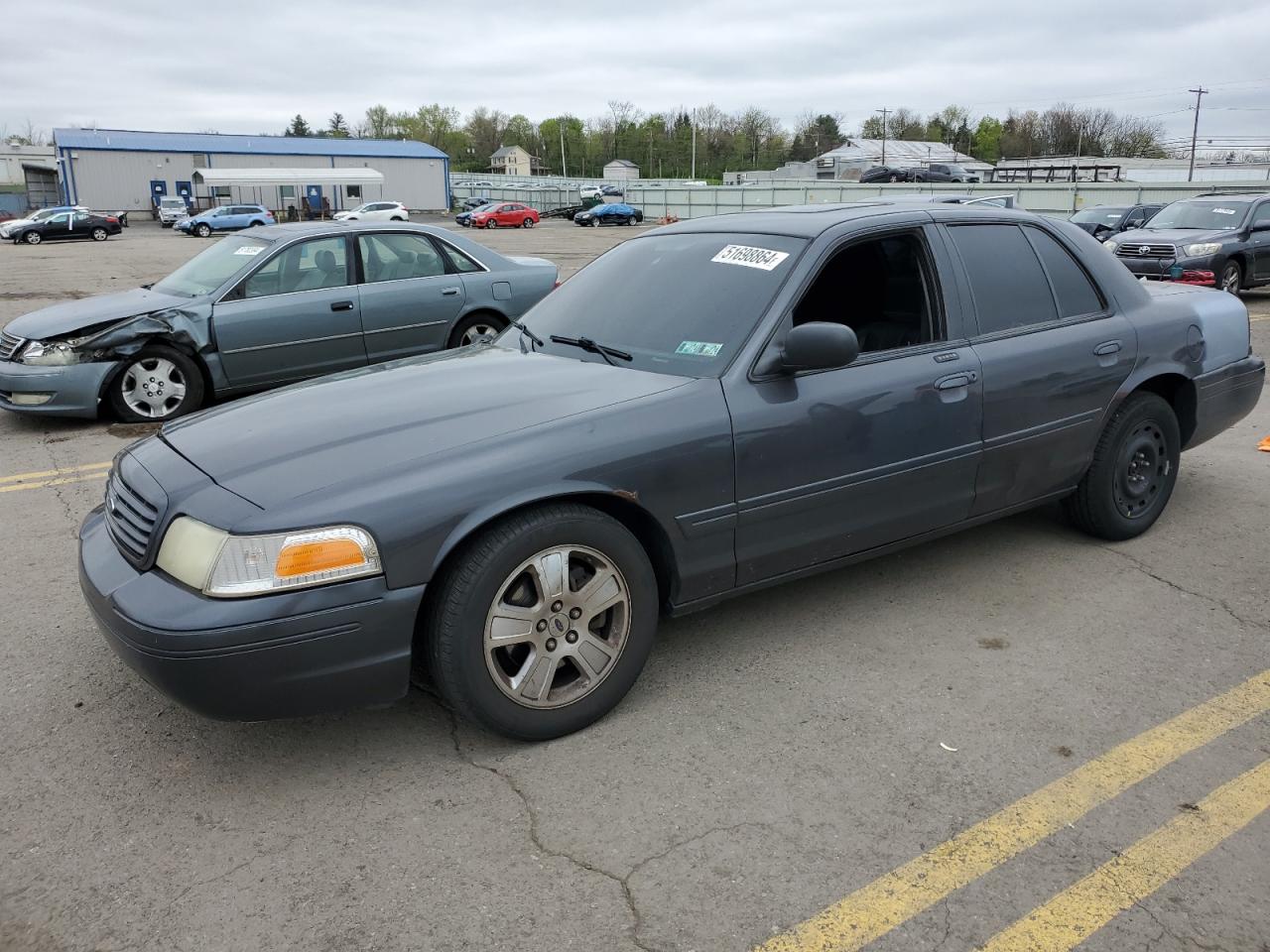 2FDFP74W65X110498 2005 Ford Crown Victoria Lx