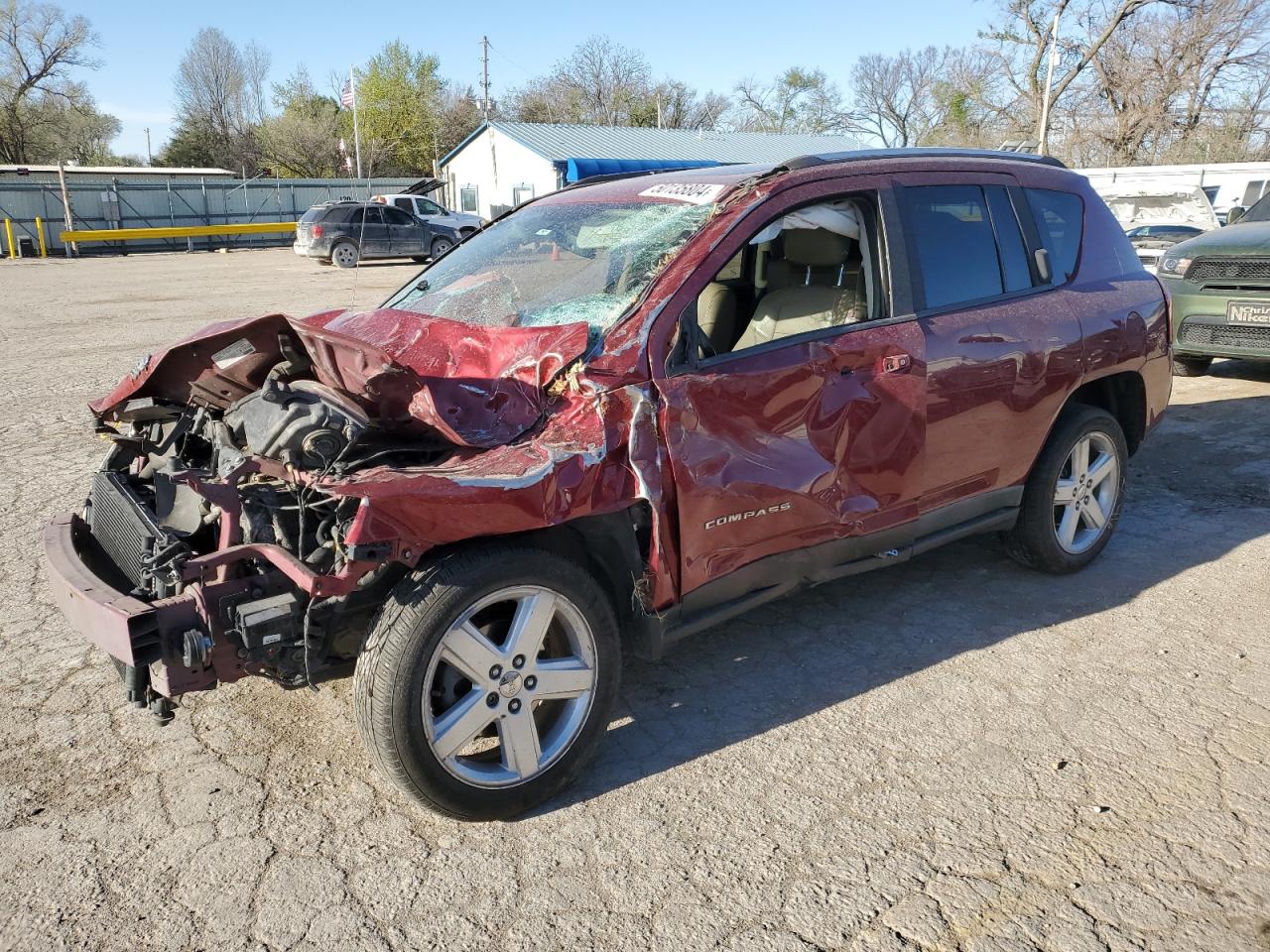 2014 Jeep Compass Latitude vin: 1C4NJCEA6ED752758