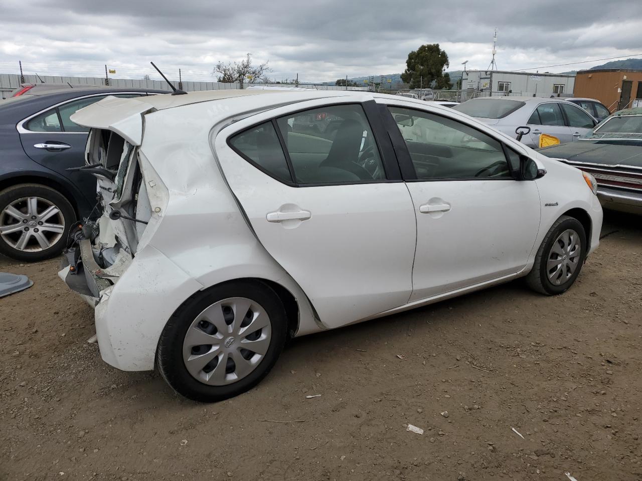 JTDKDTB3XE1574015 2014 Toyota Prius C