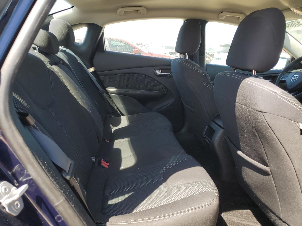 1C3CDFBB7FD337192 2015 Dodge Dart Sxt