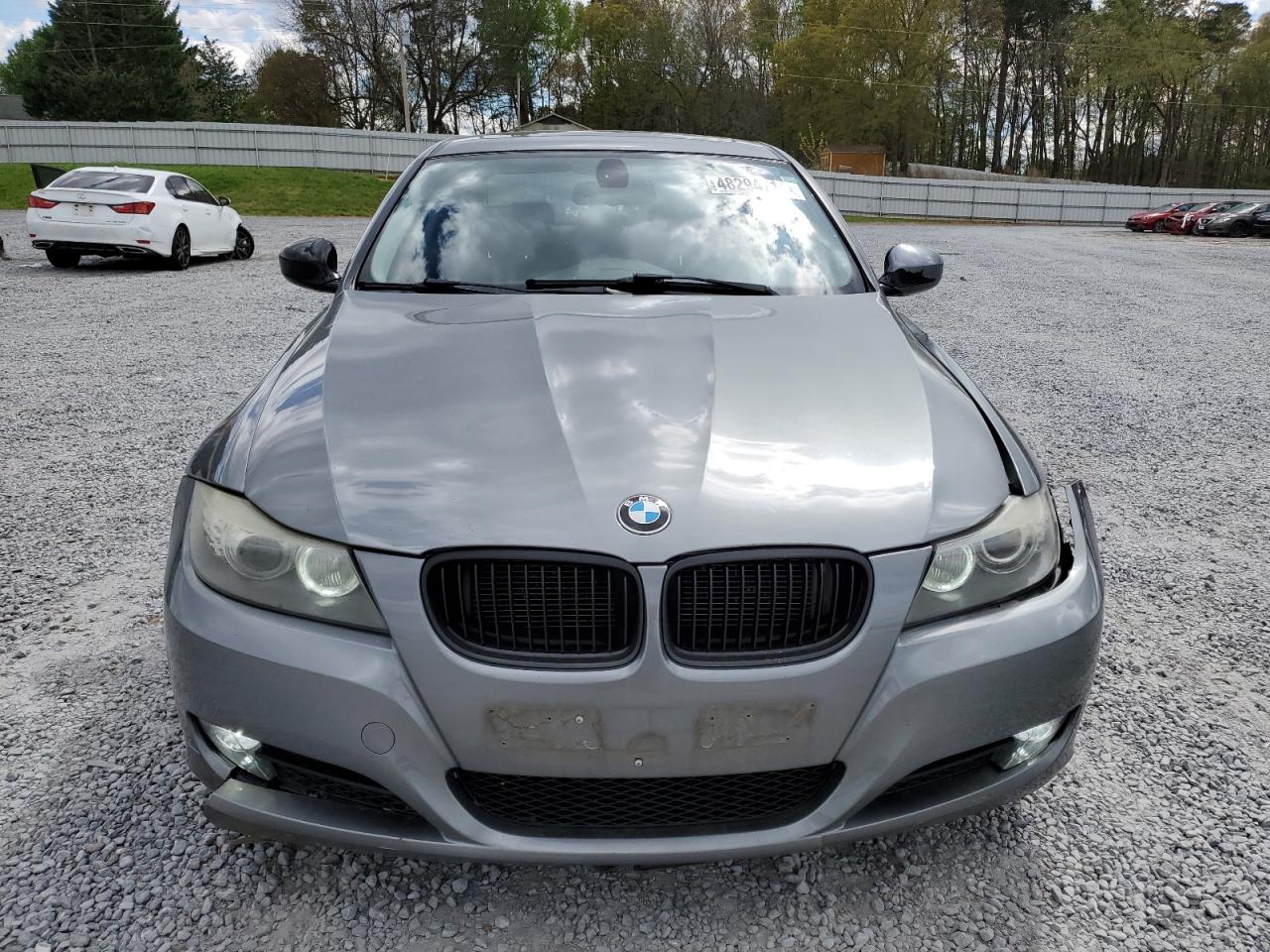 WBAPH7G57BNN04923 2011 BMW 328 I