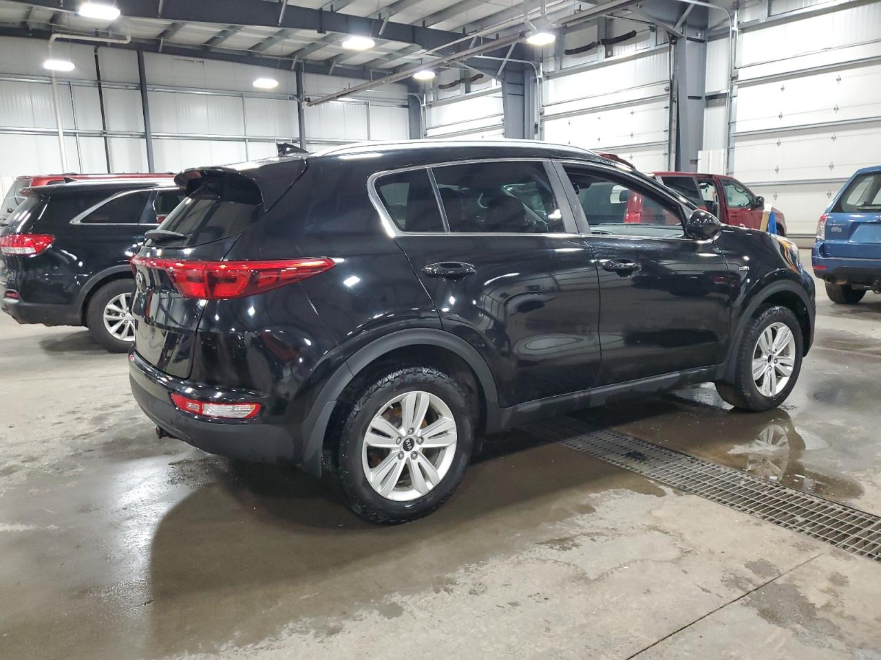 KNDPMCAC3J7463899 2018 Kia Sportage Lx