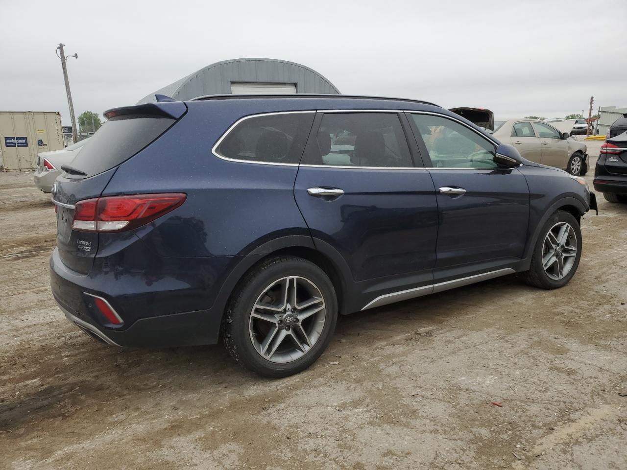 2017 Hyundai Santa Fe Se Ultimate vin: KM8SRDHF2HU192505