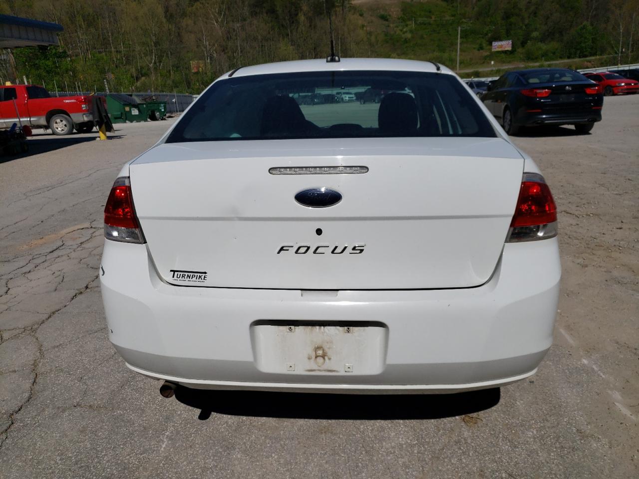 1FAHP34N68W210493 2008 Ford Focus S/Se