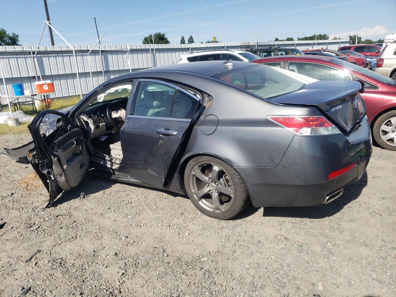 19UUA8F51AA024739 2010 Acura Tl