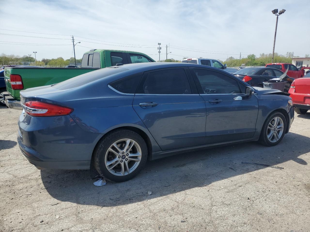 3FA6P0H73JR125718 2018 Ford Fusion Se