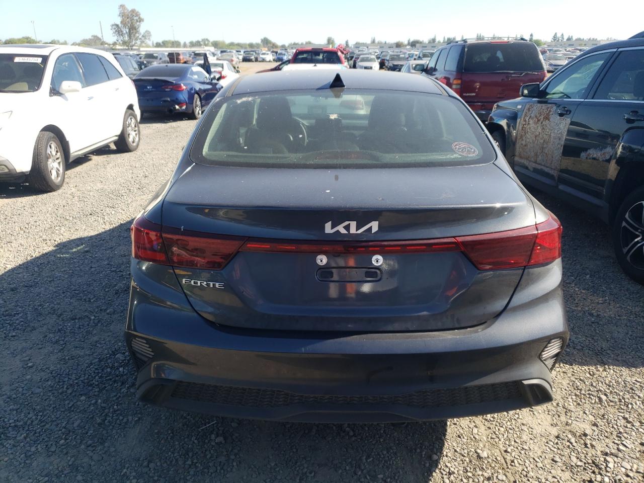 3KPF24AD8NE499271 2022 Kia Forte Fe
