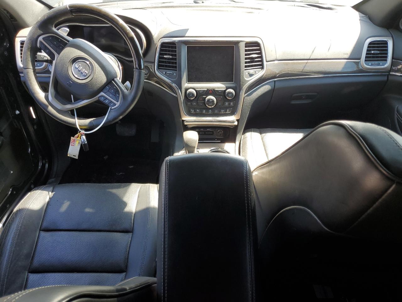 1C4RJECG8HC923556 2017 Jeep Grand Cherokee Overland