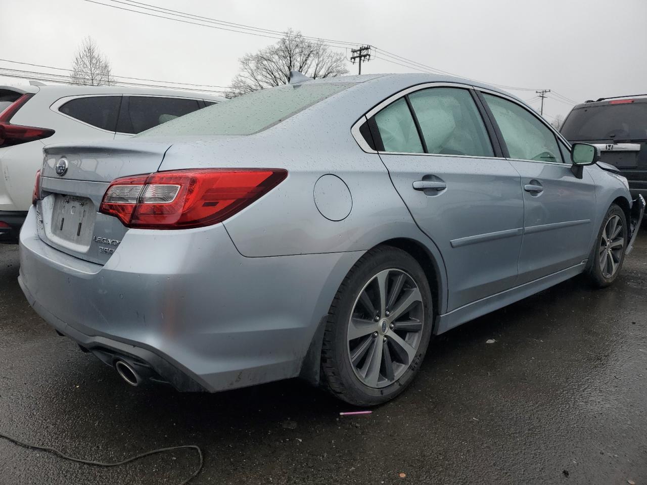 2018 Subaru Legacy 3.6R Limited vin: 4S3BNEN67J3002140