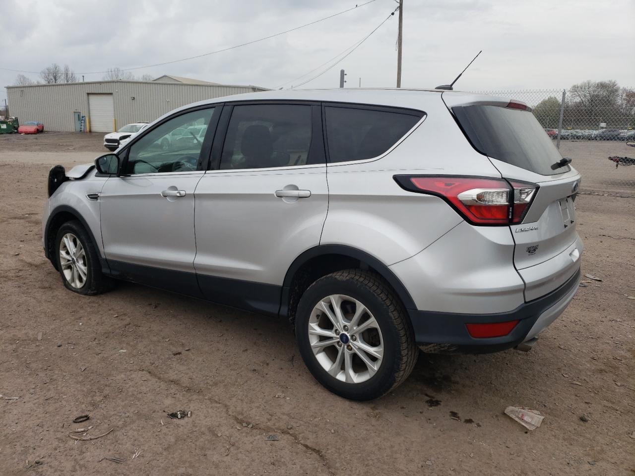 1FMCU9G95HUB67187 2017 Ford Escape Se