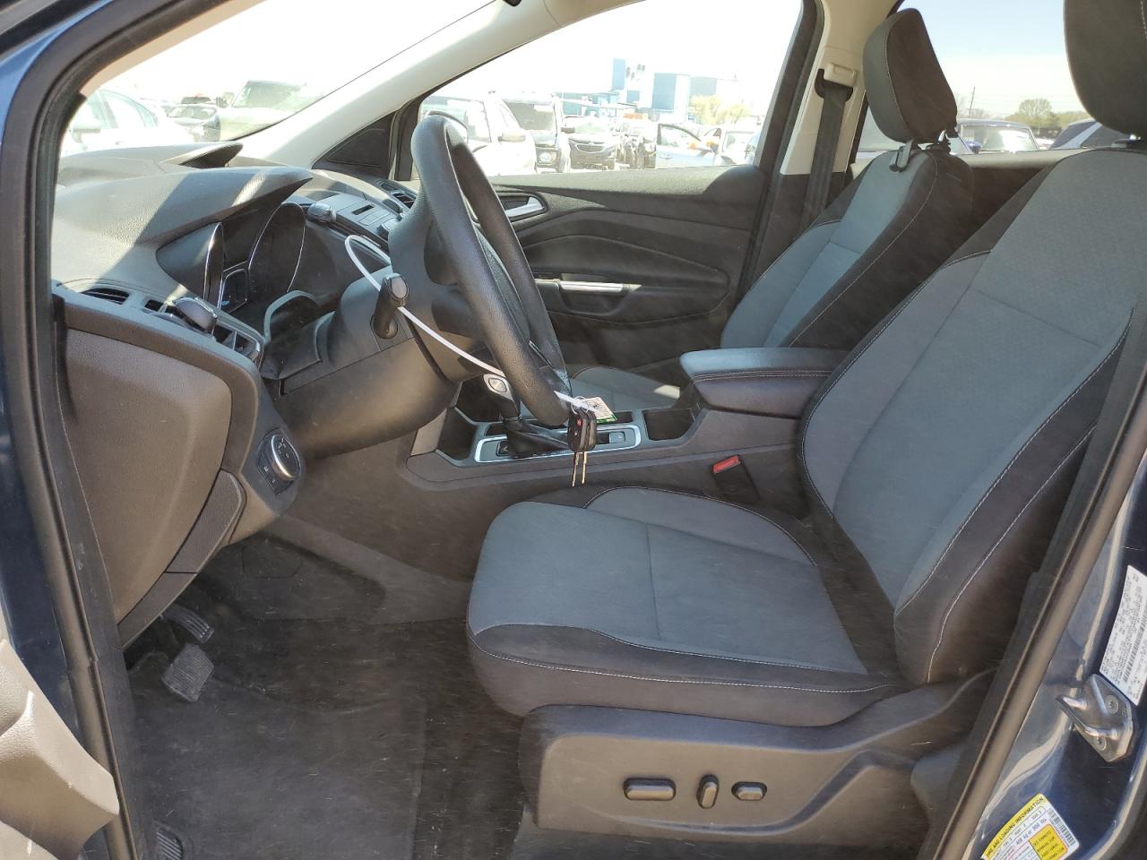 1FMCU0GD6JUC59446 2018 Ford Escape Se