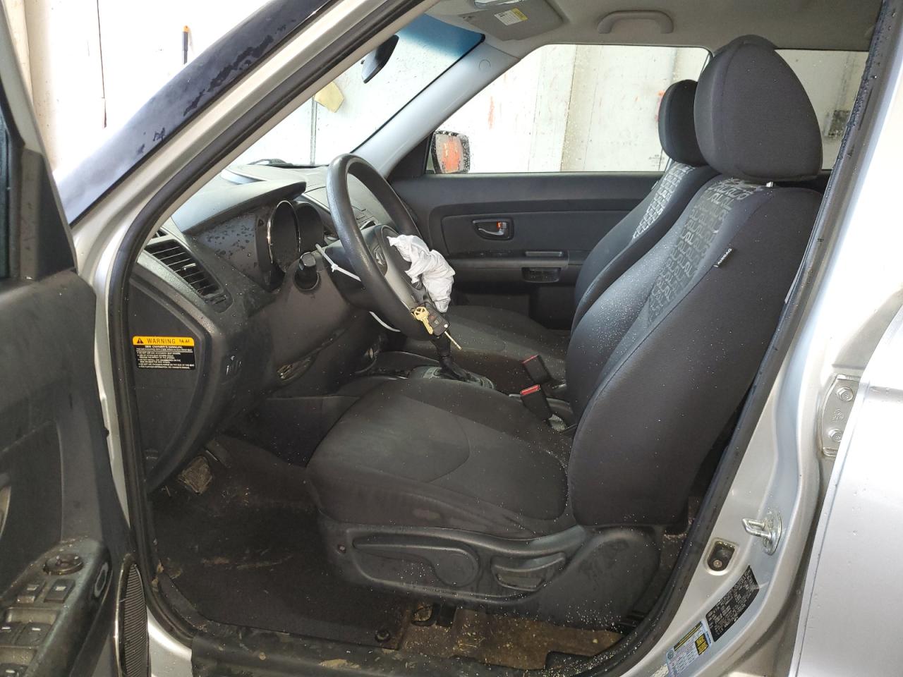 KNDJT2A28B7705291 2011 Kia Soul +