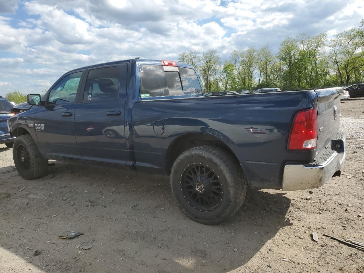 1C6RR7TTXKS609400 2019 Ram 1500 Classic Slt