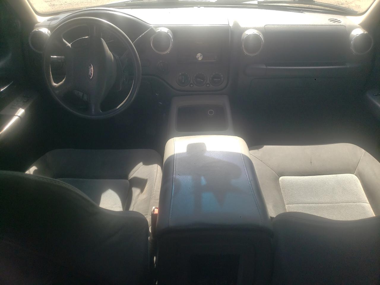 1FMPU16L43LC08066 2003 Ford Expedition Xlt