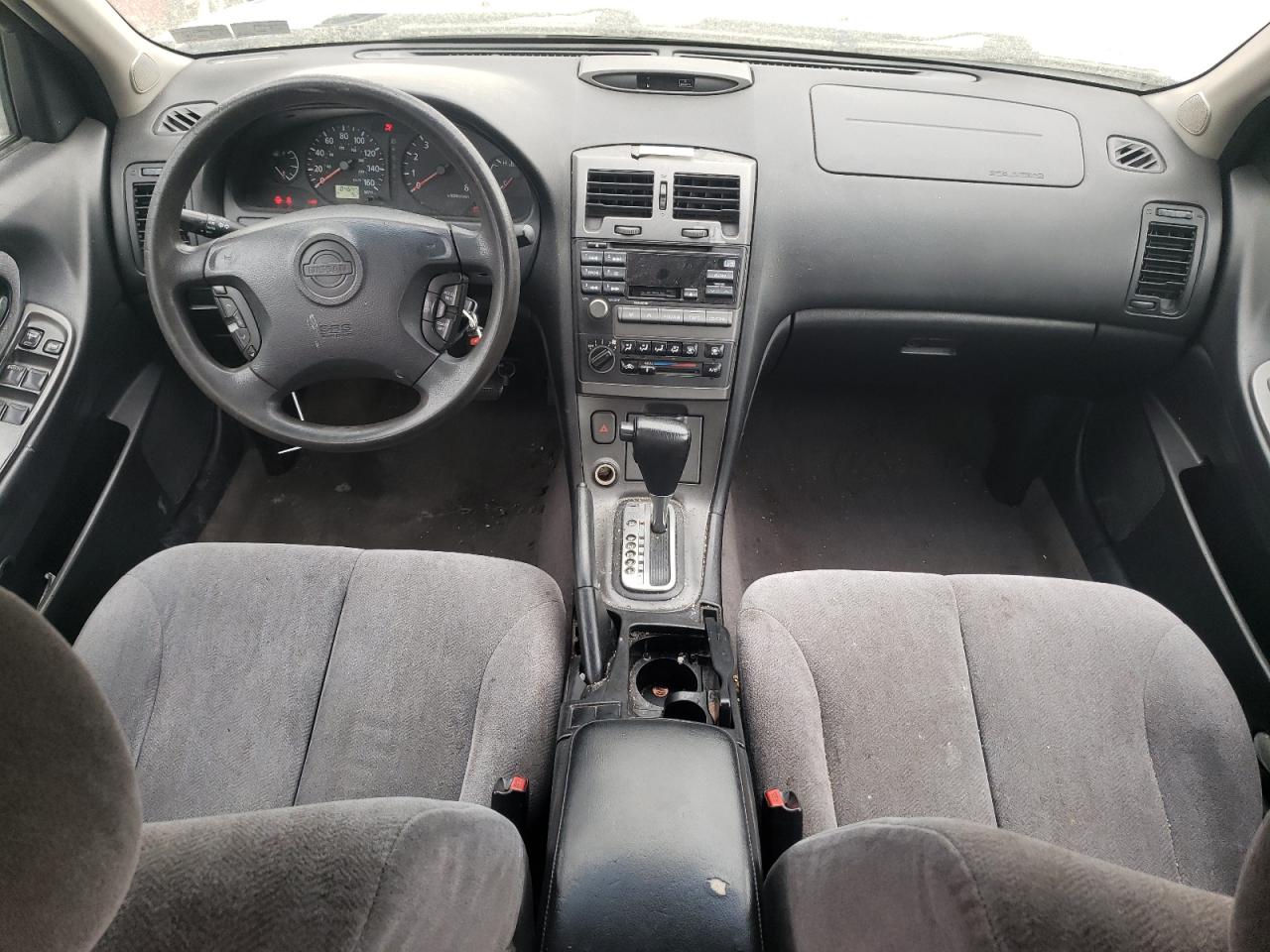 JN1CA31D11T817882 2001 Nissan Maxima Gxe