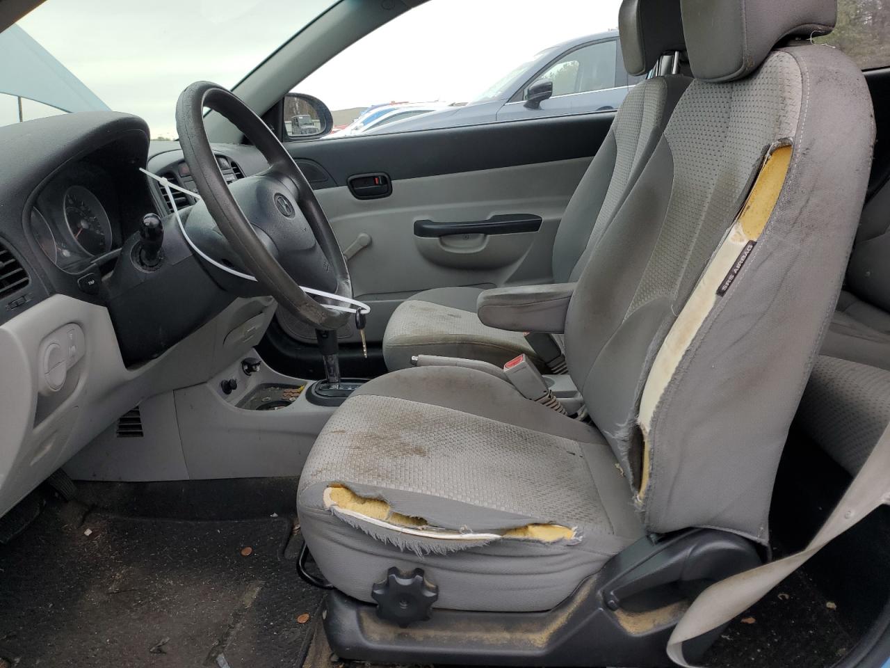 KMHCM36C79U139046 2009 Hyundai Accent Gs