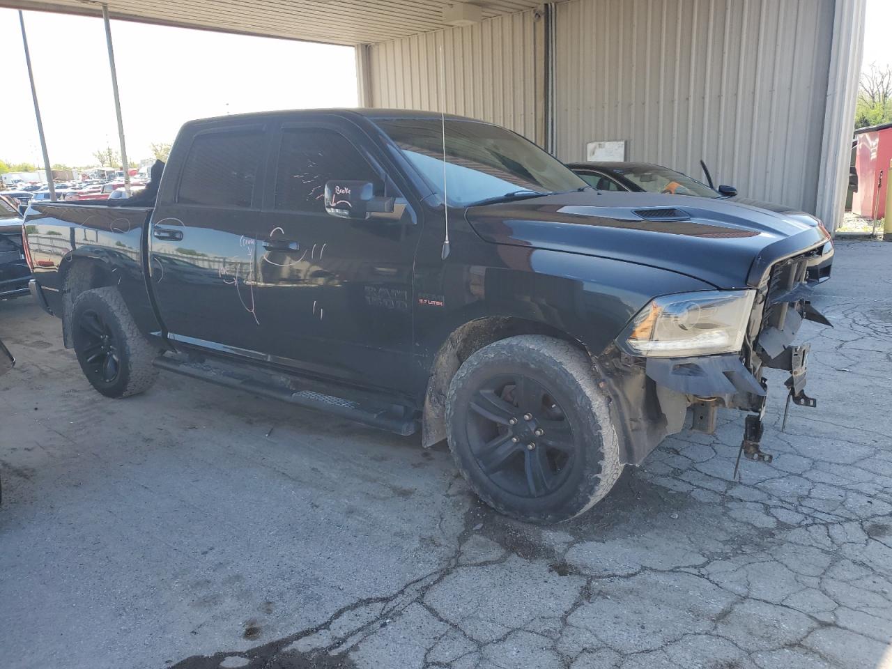 1C6RR7MT6FS706789 2015 Ram 1500 Sport