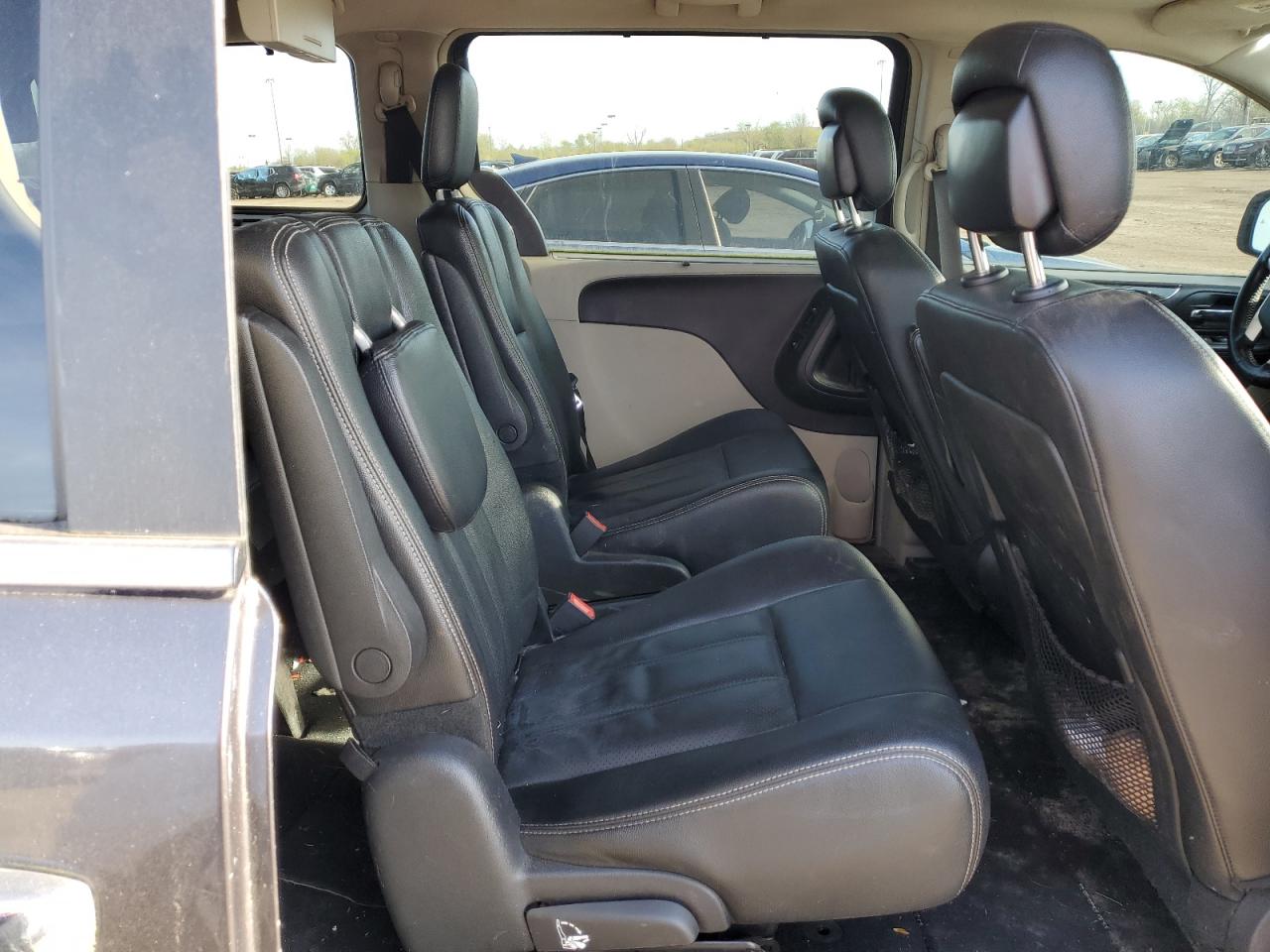 2C4RC1CG3GR306168 2016 Chrysler Town & Country Touring L