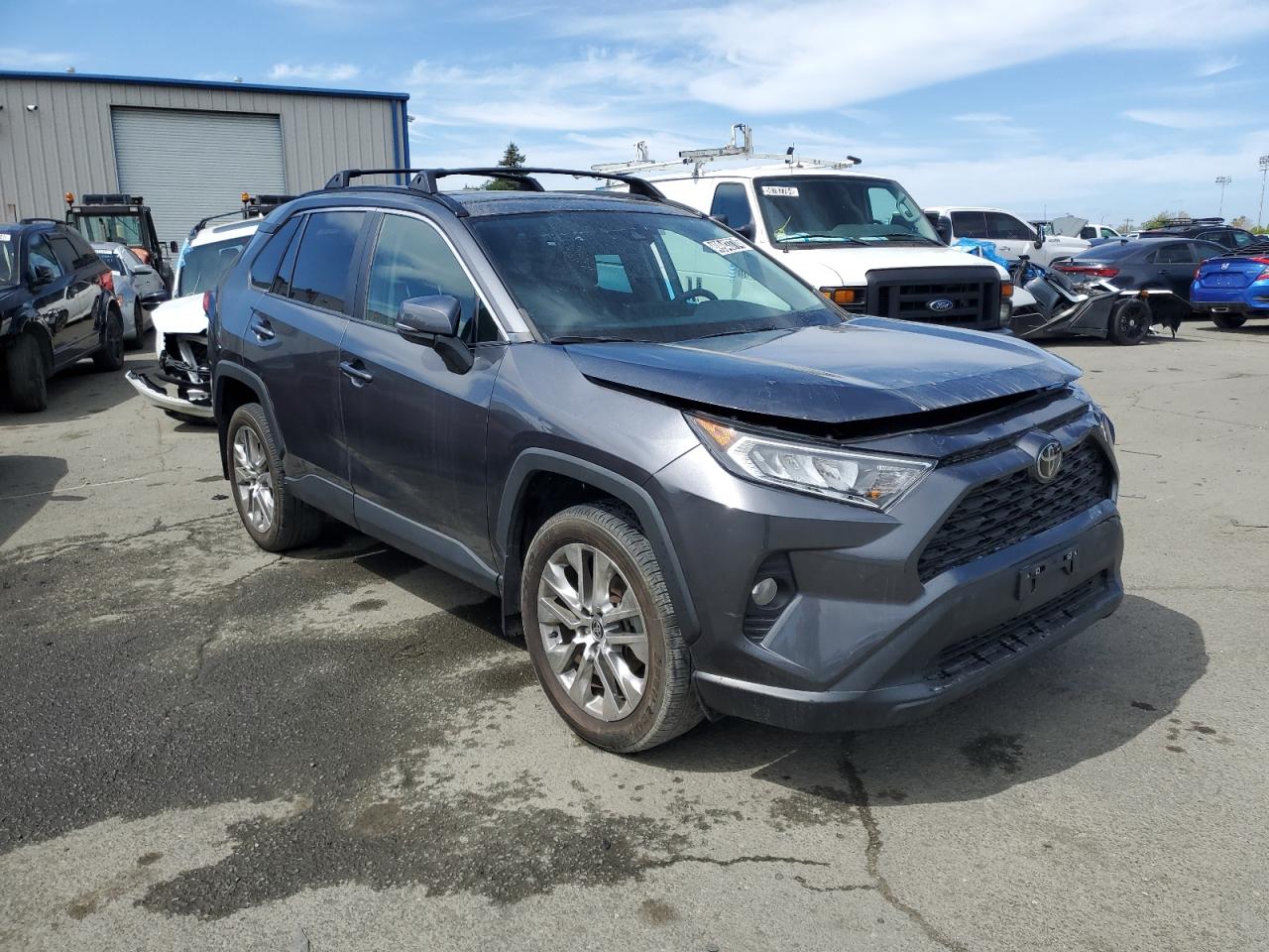 2T3C1RFV5MC116962 2021 Toyota Rav4 Xle Premium