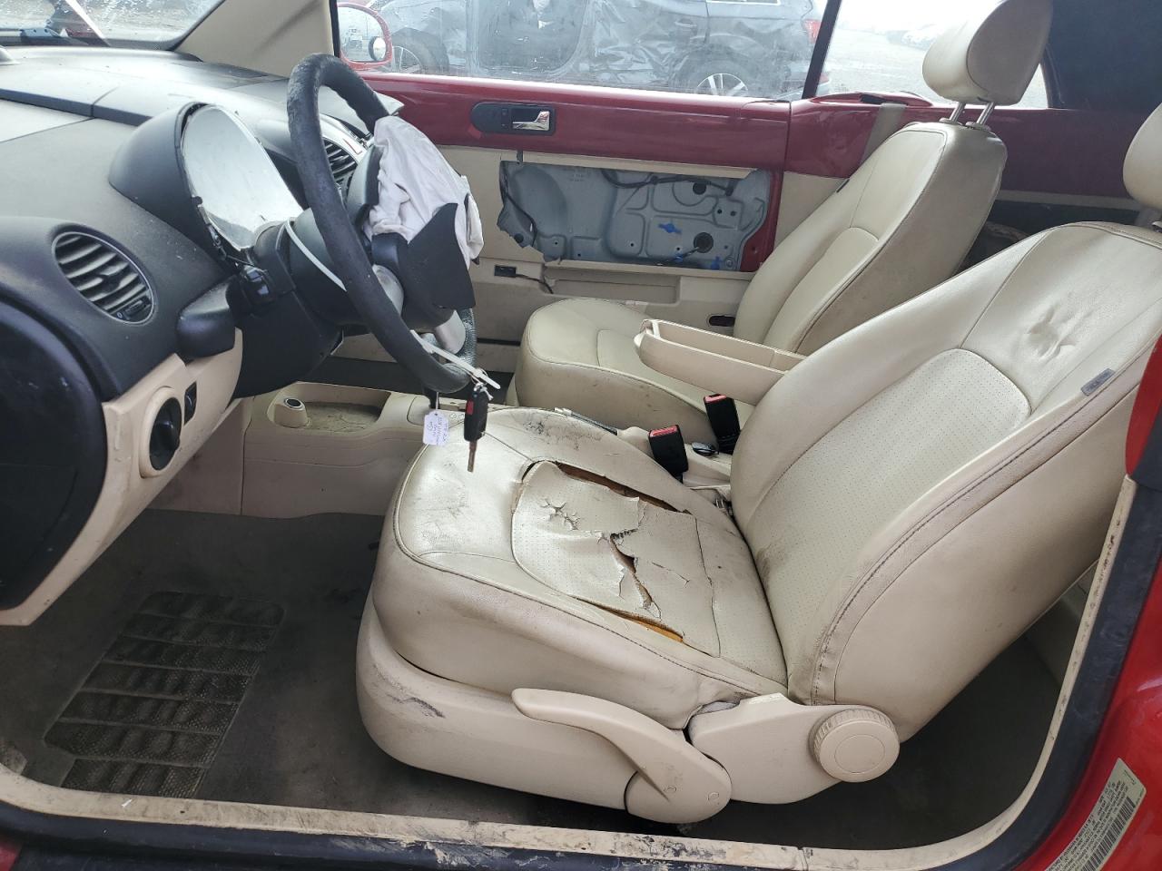 3VWPF31Y98M401765 2008 Volkswagen New Beetle Convertible S