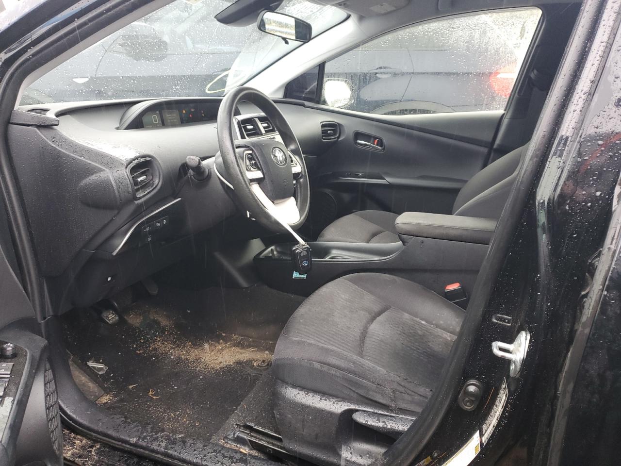 JTDKBRFU8J3058004 2018 Toyota Prius