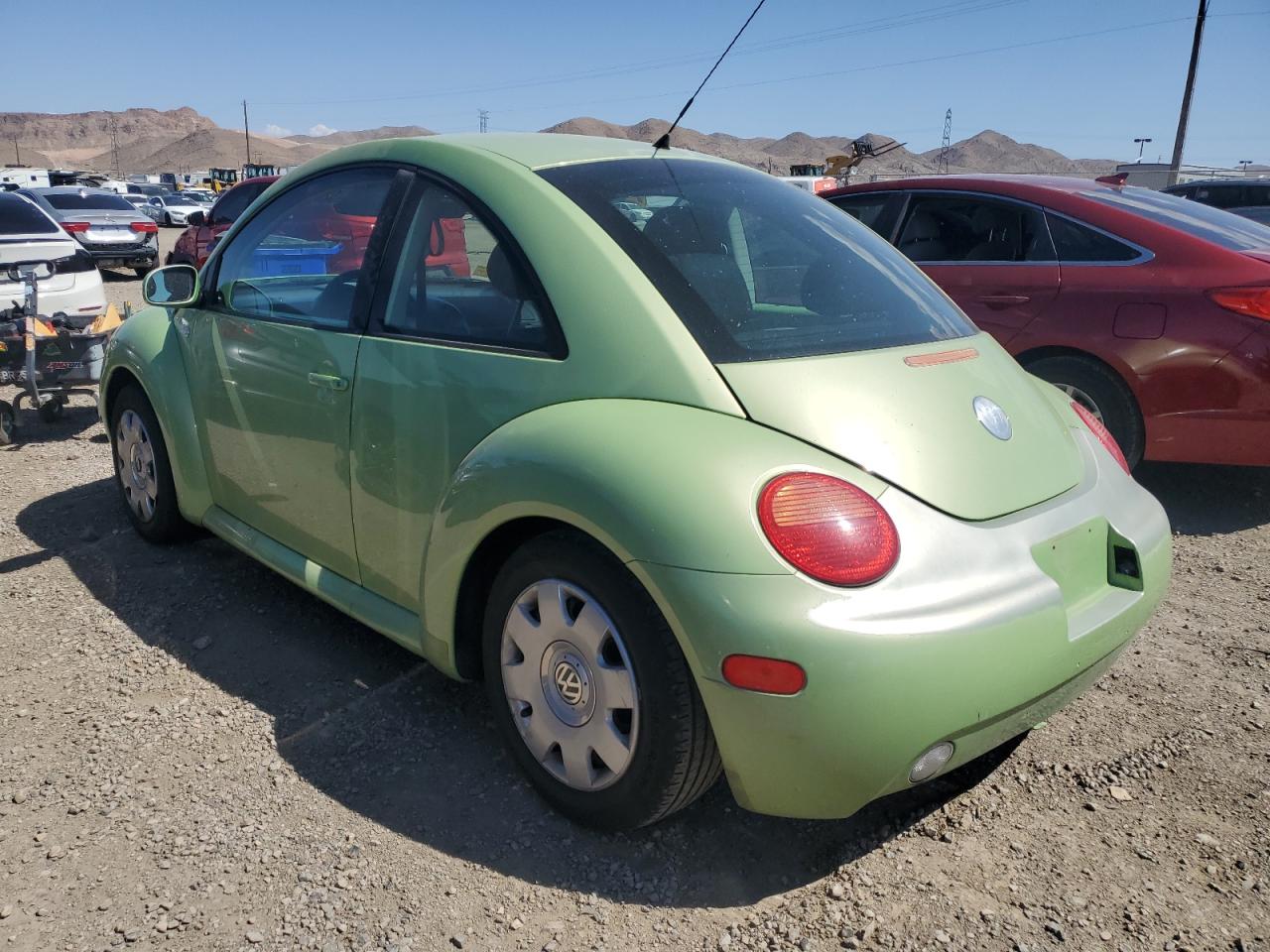 3VWBK21C32M453680 2002 Volkswagen New Beetle Gl