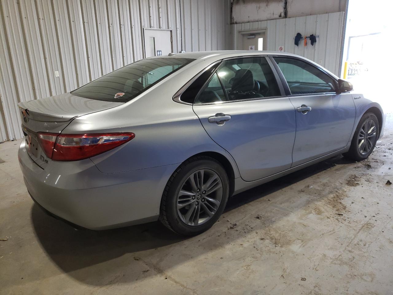 2015 Toyota Camry Hybrid vin: 4T1BD1FK7FU160904