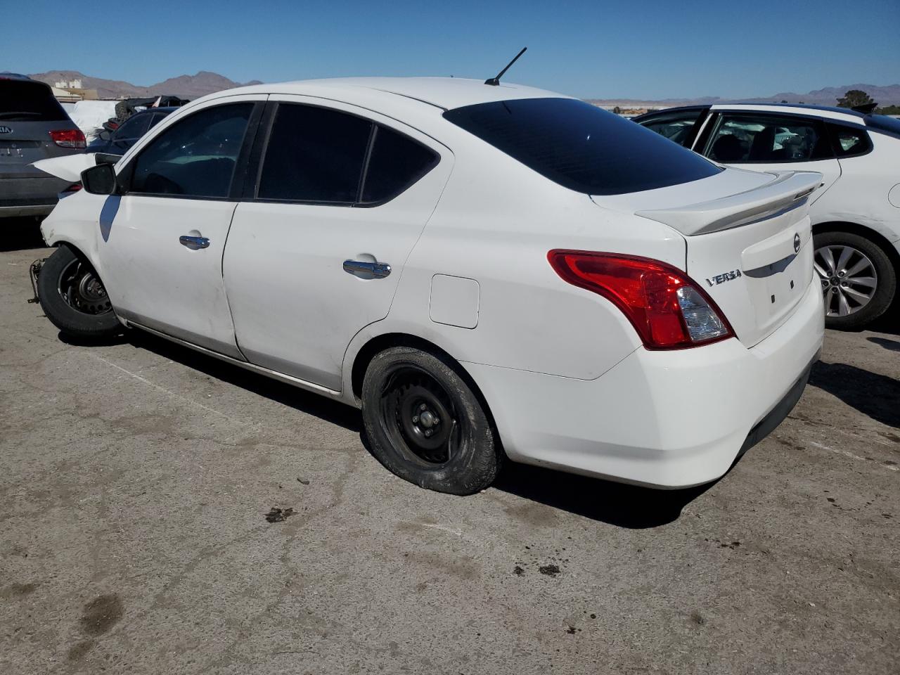 2017 Nissan Versa S vin: 3N1CN7AP7HL842533