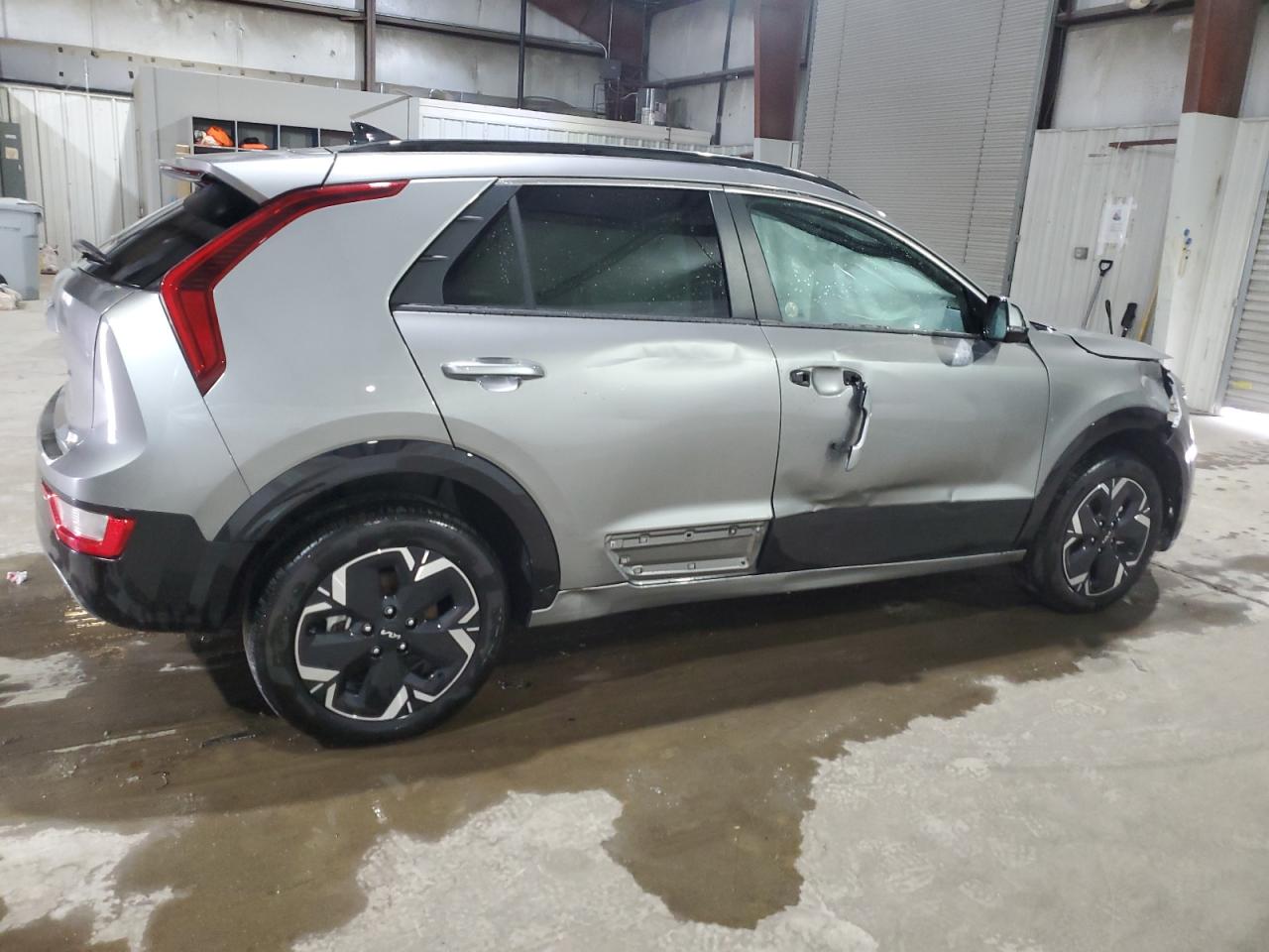 2023 Kia Niro Wind vin: KNDCR3L11P5048757