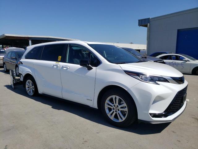 2021 TOYOTA SIENNA XSE - 5TDXSKFC6MS035294