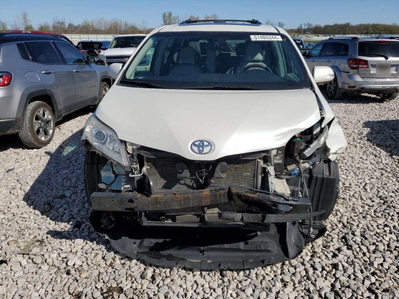 5TDDK3DC0DS063149 2013 Toyota Sienna Xle