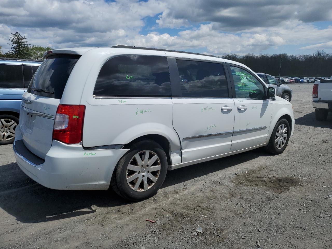 2C4RC1BG3ER218557 2014 Chrysler Town & Country Touring