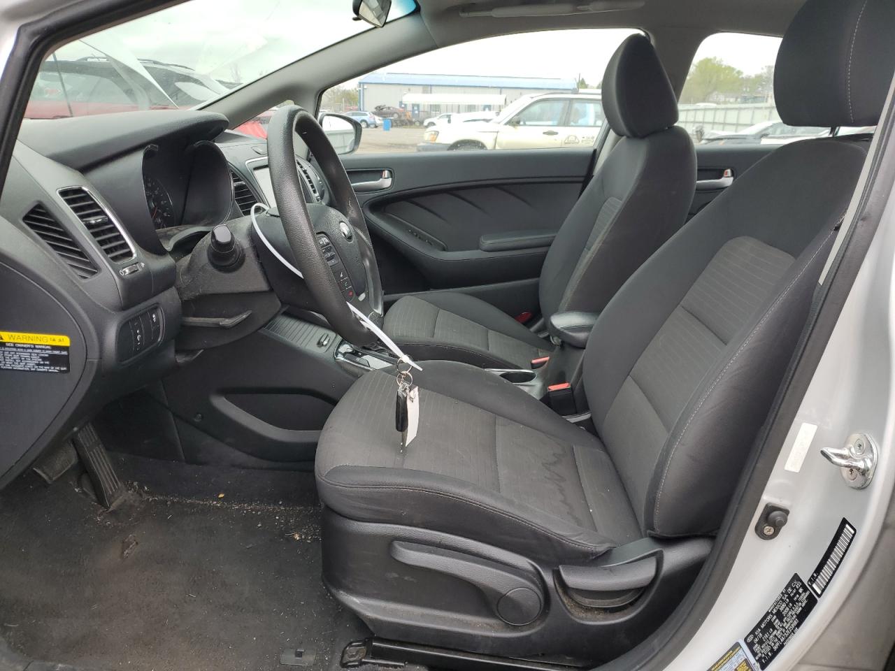 3KPFL4A73JE259983 2018 Kia Forte Lx