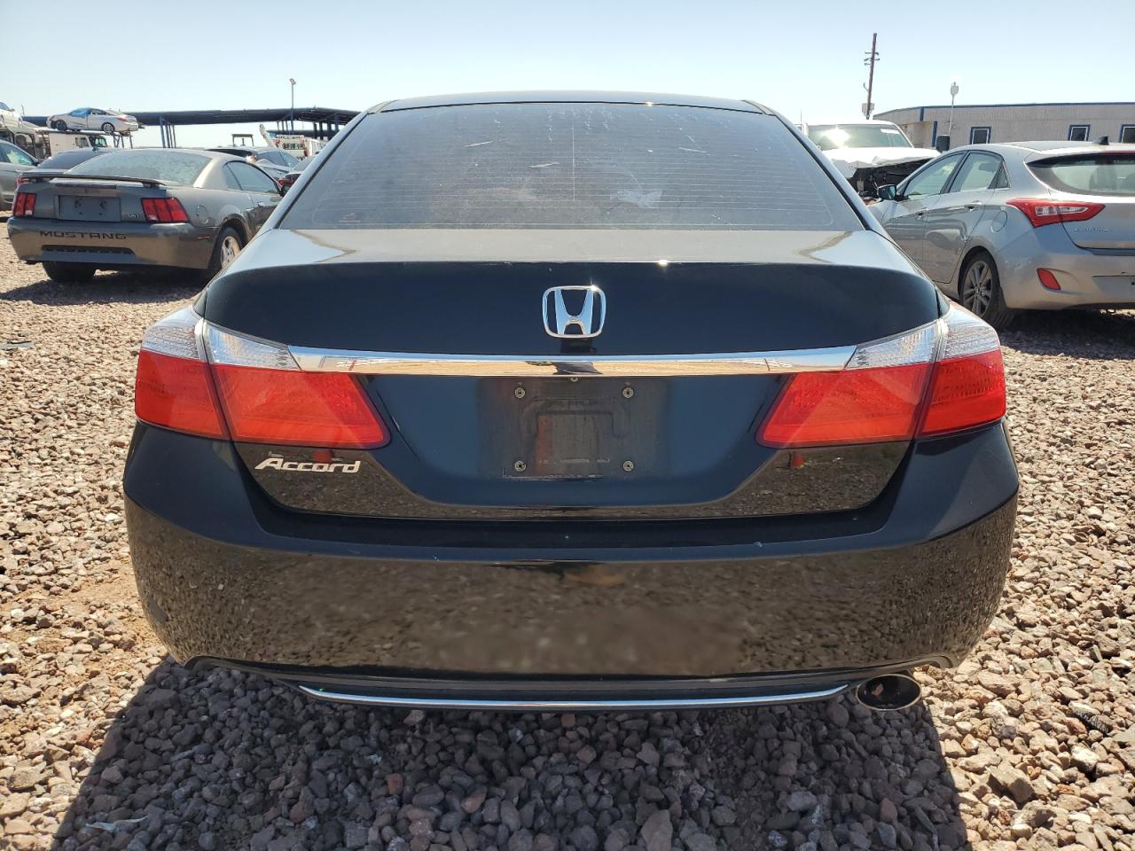 1HGCR2F33FA087476 2015 Honda Accord Lx