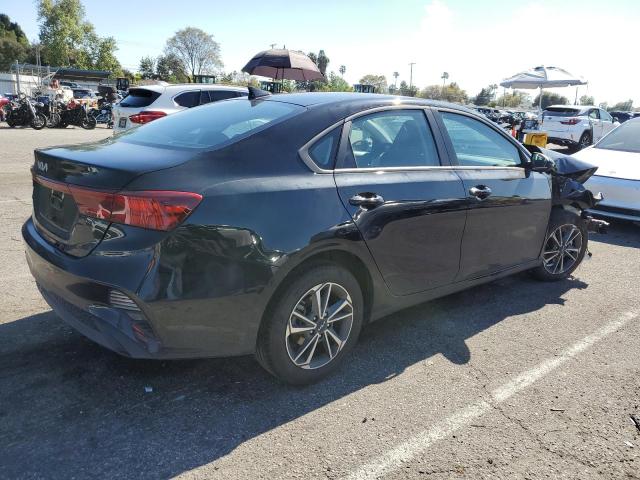 3KPF24AD9PE655952 Kia Forte LX 3