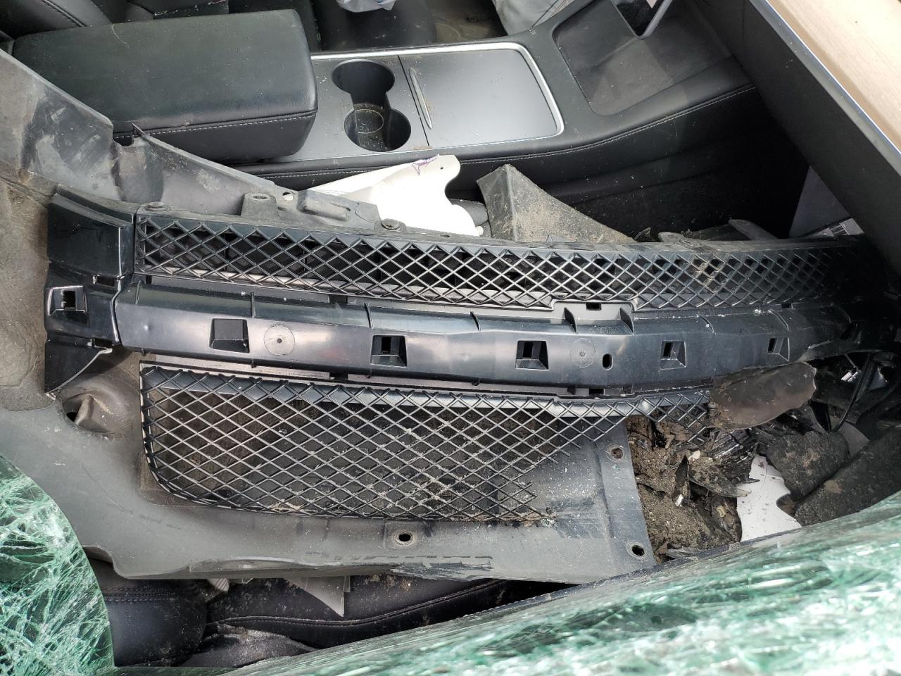 Фото: 5YJ3E1EB4MF858304 - 12