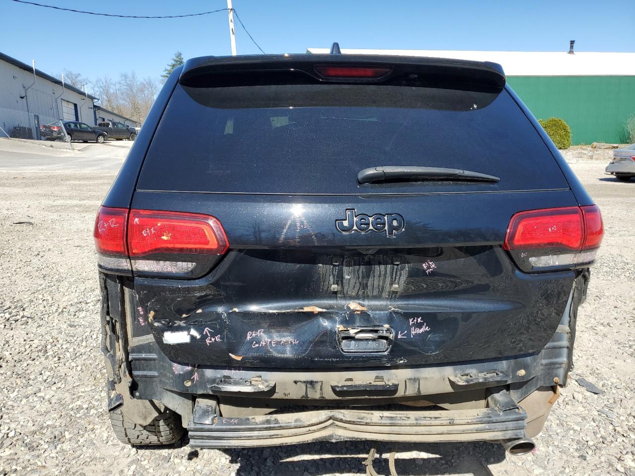 1C4RJFAG2JC234661 2018 Jeep Grand Cherokee Laredo