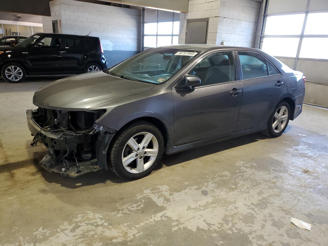 TOYOTA CAMRY L